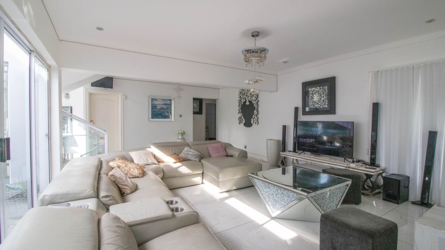 5 Bedroom Property for Sale in Selborne Eastern Cape